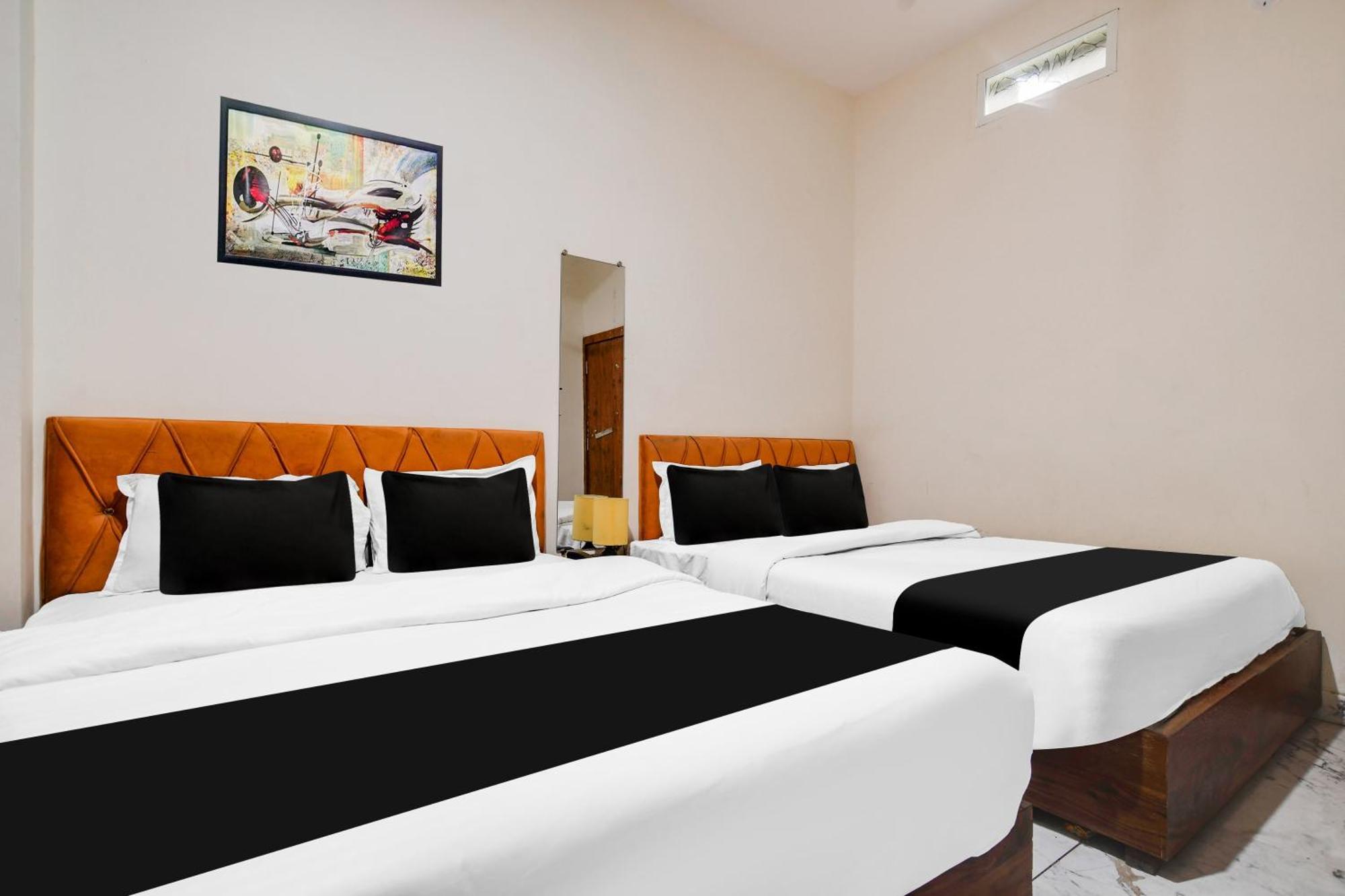 Hotel O Ujjain Near Hari Fatak エクステリア 写真