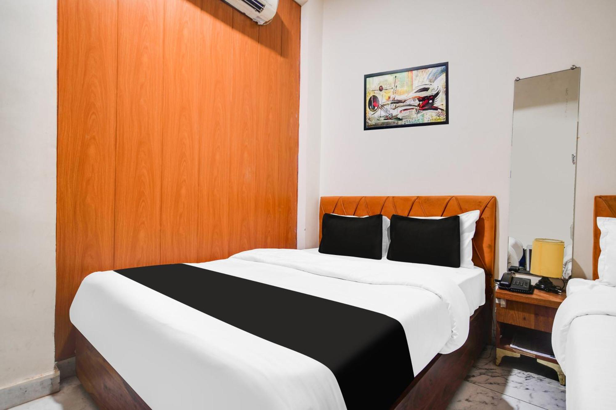 Hotel O Ujjain Near Hari Fatak エクステリア 写真