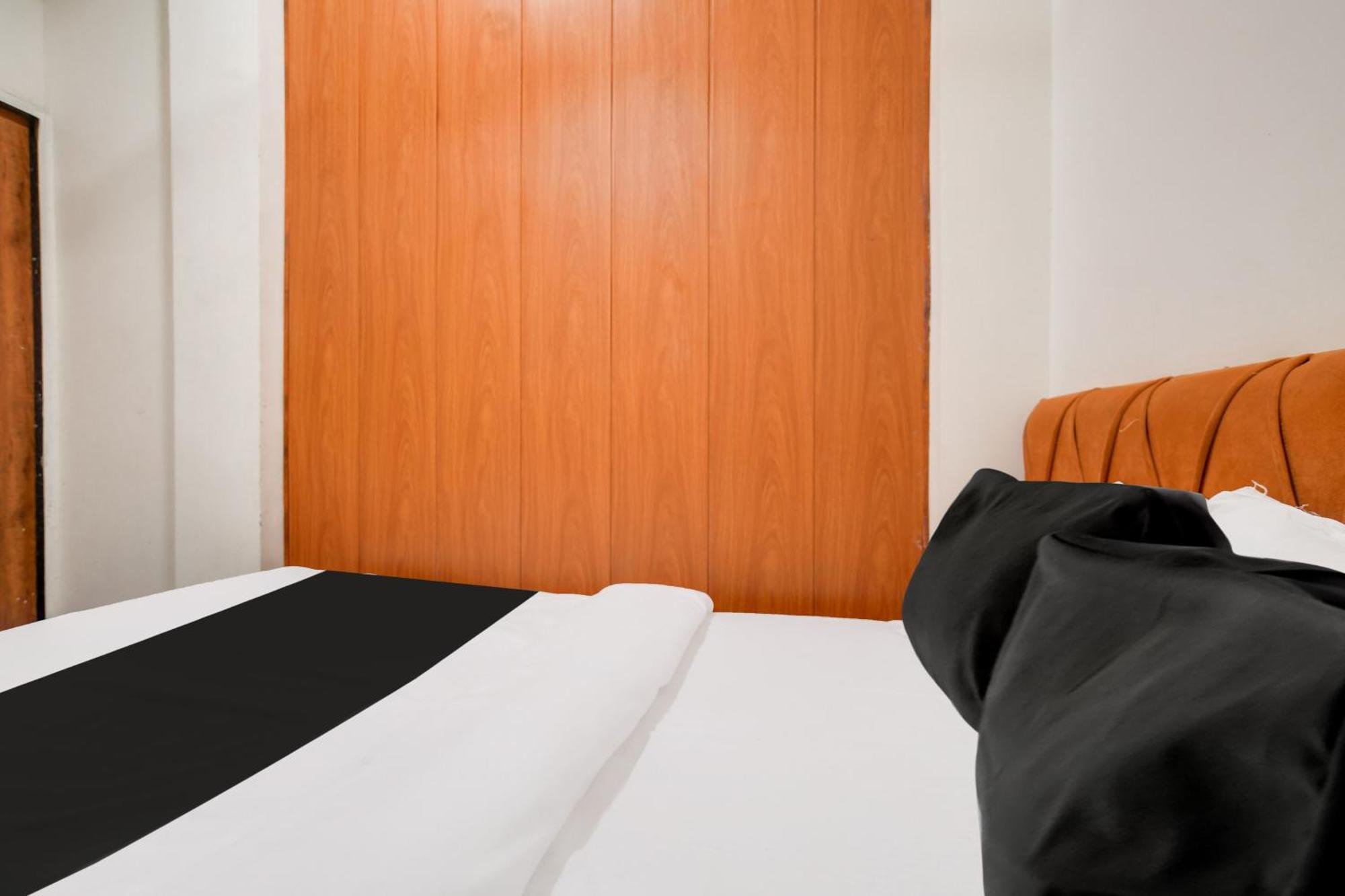 Hotel O Ujjain Near Hari Fatak エクステリア 写真