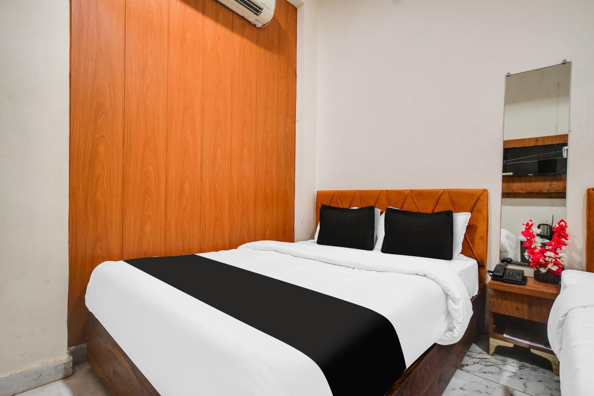 Hotel O Ujjain Near Hari Fatak エクステリア 写真