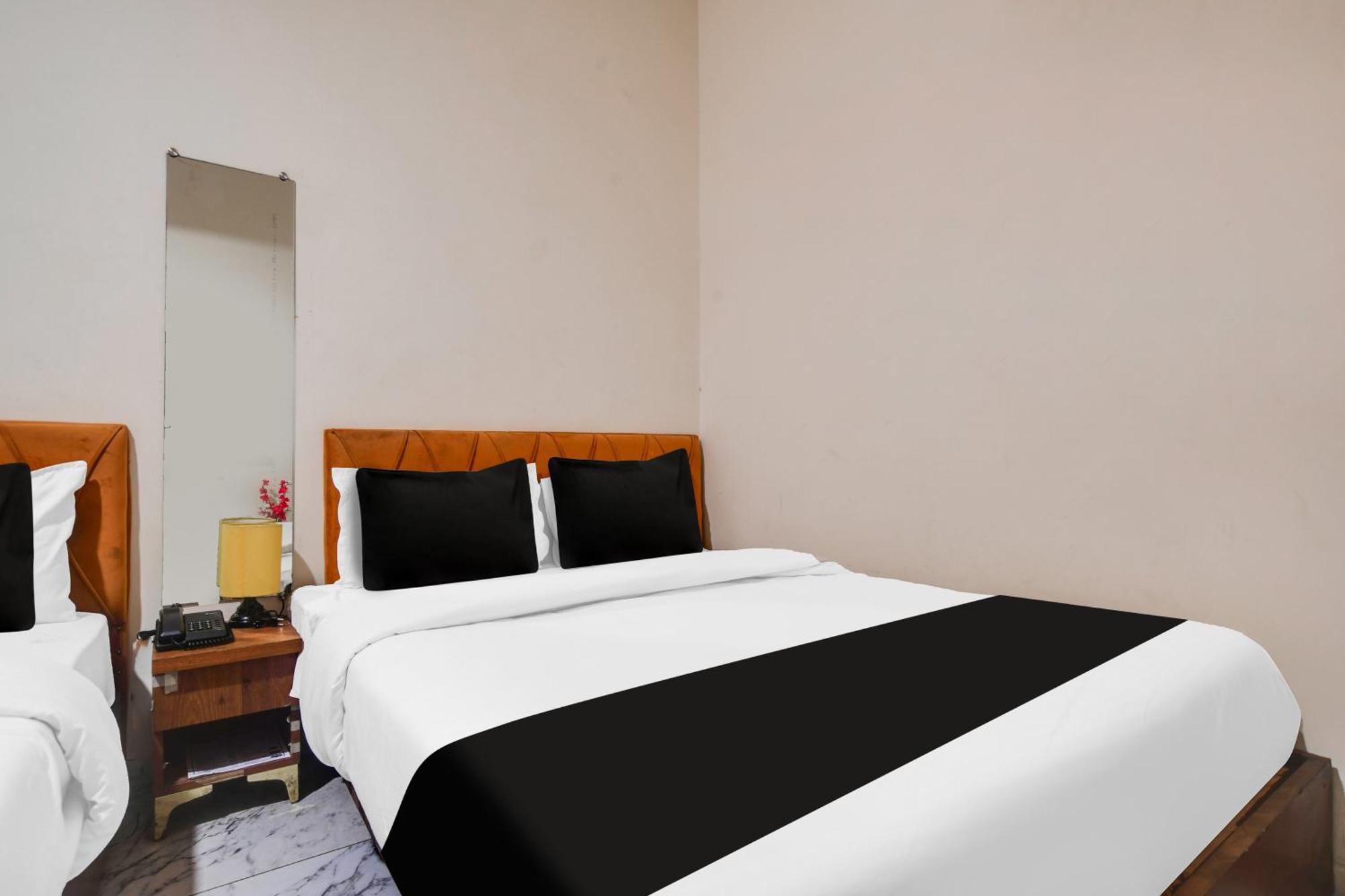Hotel O Ujjain Near Hari Fatak エクステリア 写真